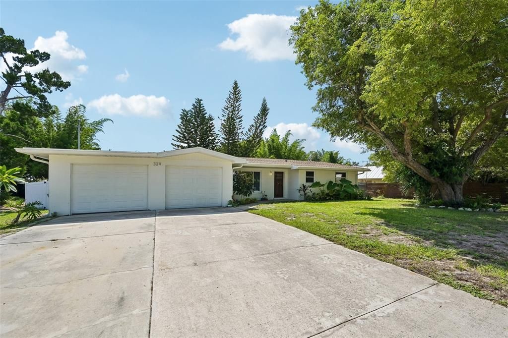 En Venta: $445,000 (2 camas, 2 baños, 1346 Pies cuadrados)