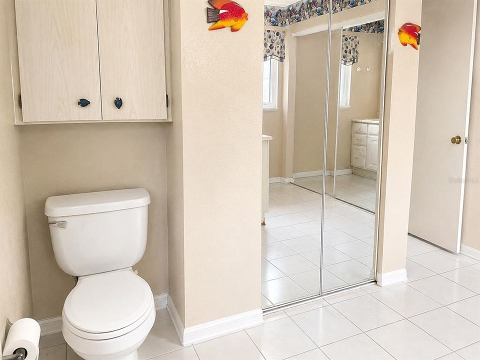 For Sale: $239,900 (2 beds, 2 baths, 1270 Square Feet)