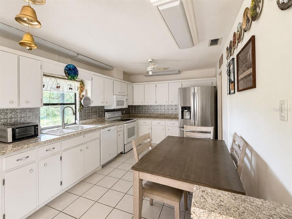 En Venta: $239,900 (2 camas, 2 baños, 1270 Pies cuadrados)