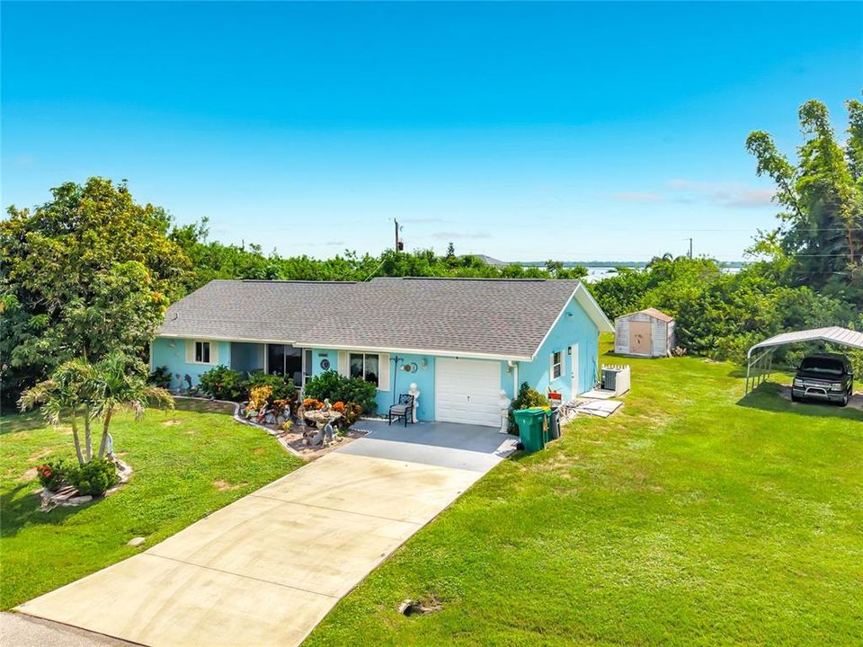For Sale: $239,900 (2 beds, 2 baths, 1270 Square Feet)