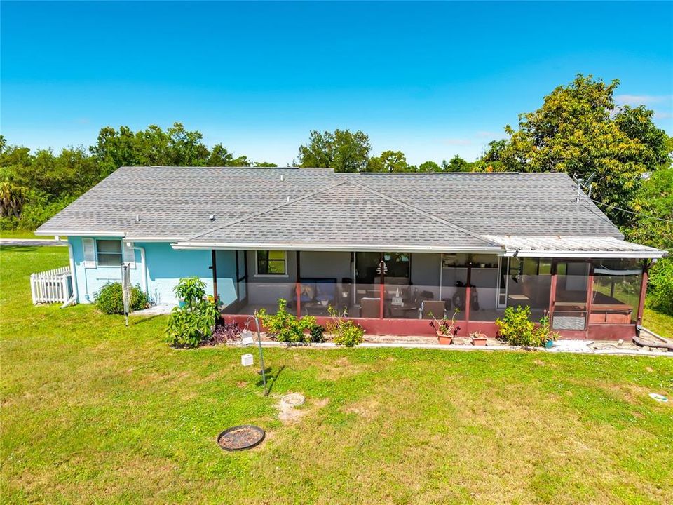 For Sale: $239,900 (2 beds, 2 baths, 1270 Square Feet)