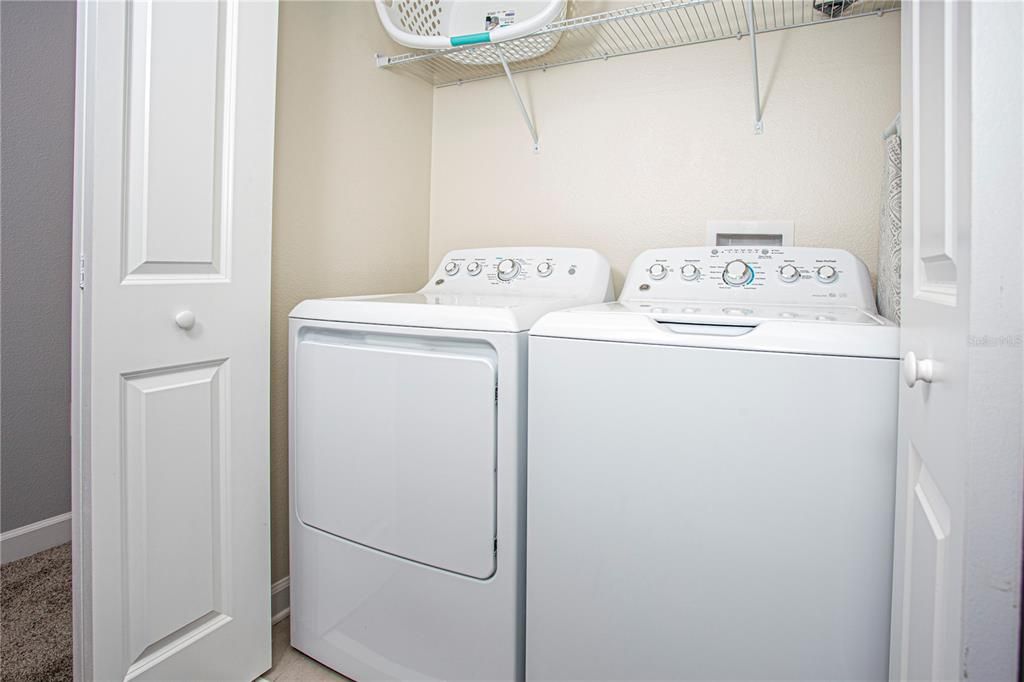 For Sale: $445,000 (4 beds, 3 baths, 1914 Square Feet)