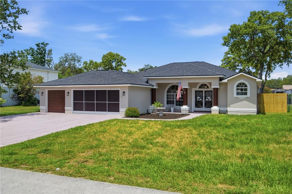 For Sale: $368,900 (4 beds, 2 baths, 1887 Square Feet)
