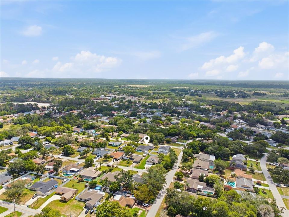 For Sale: $368,900 (4 beds, 2 baths, 1887 Square Feet)