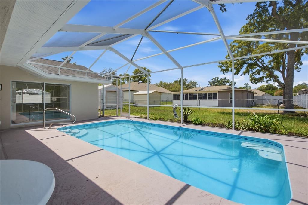 For Sale: $368,900 (4 beds, 2 baths, 1887 Square Feet)