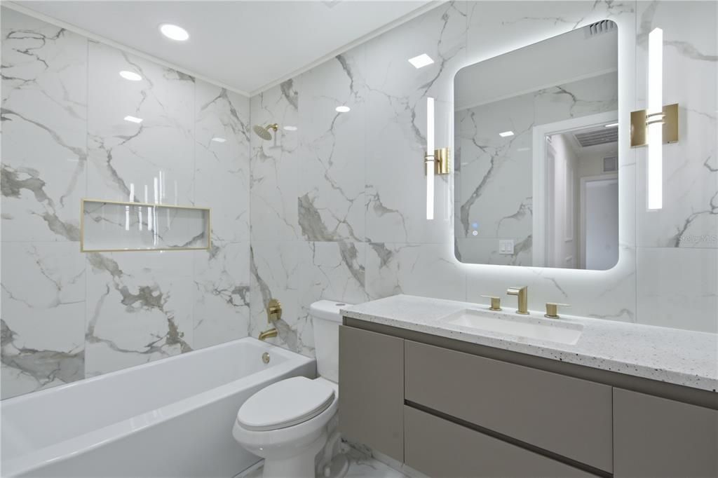 For Sale: $368,900 (4 beds, 2 baths, 1887 Square Feet)