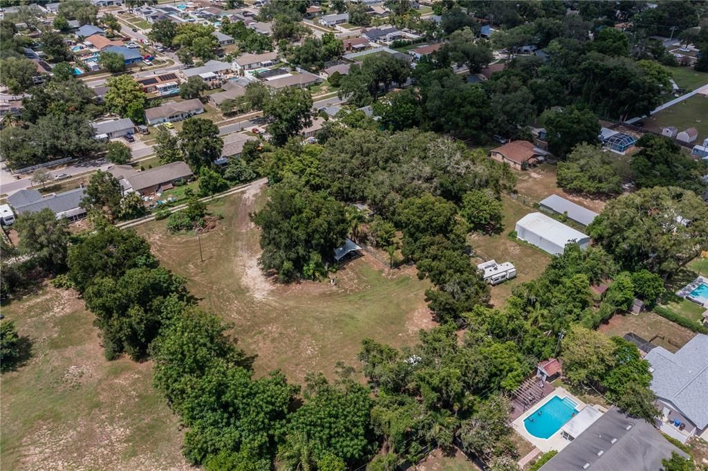 For Sale: $549,900 (2 beds, 1 baths, 1088 Square Feet)