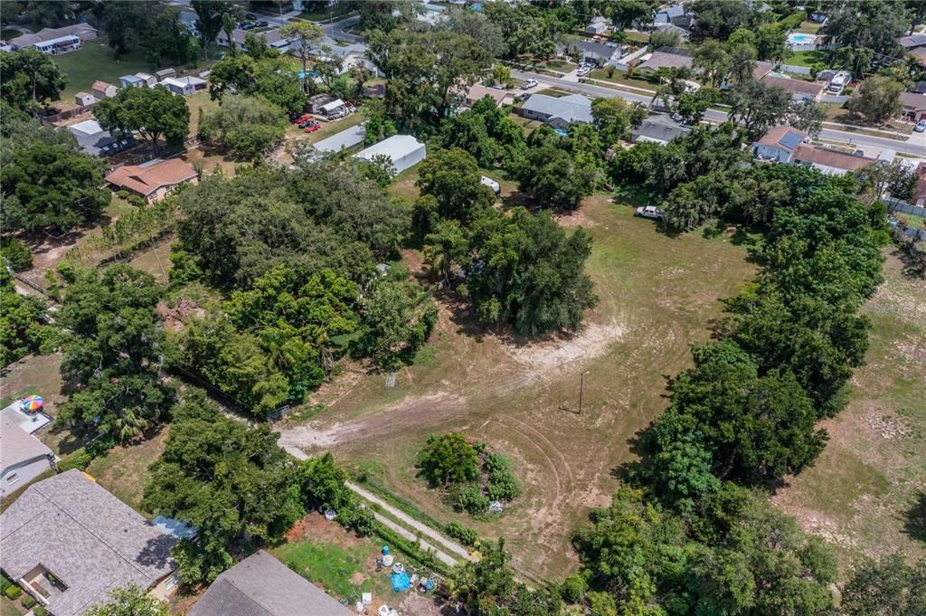 For Sale: $549,900 (2 beds, 1 baths, 1088 Square Feet)