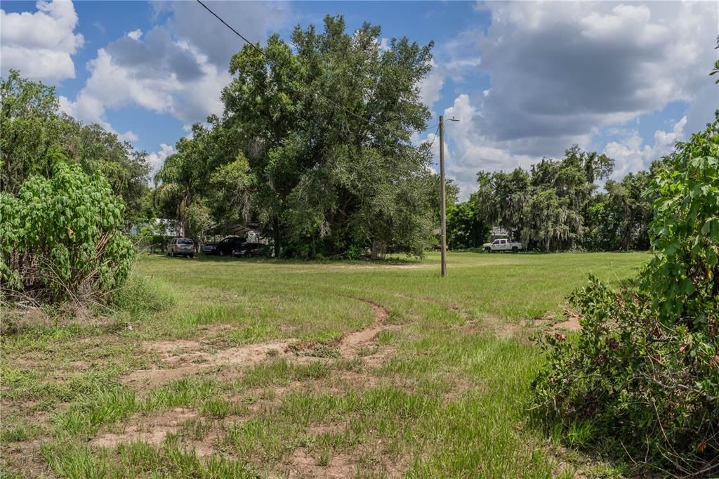 For Sale: $549,900 (2 beds, 1 baths, 1088 Square Feet)