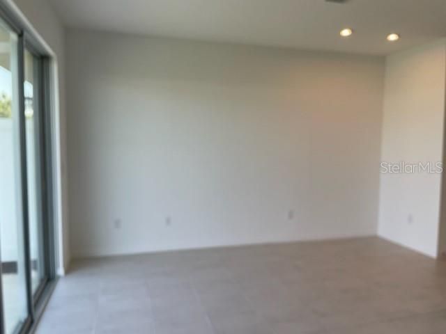 En Renta: $1,895 (3 camas, 2 baños, 1371 Pies cuadrados)