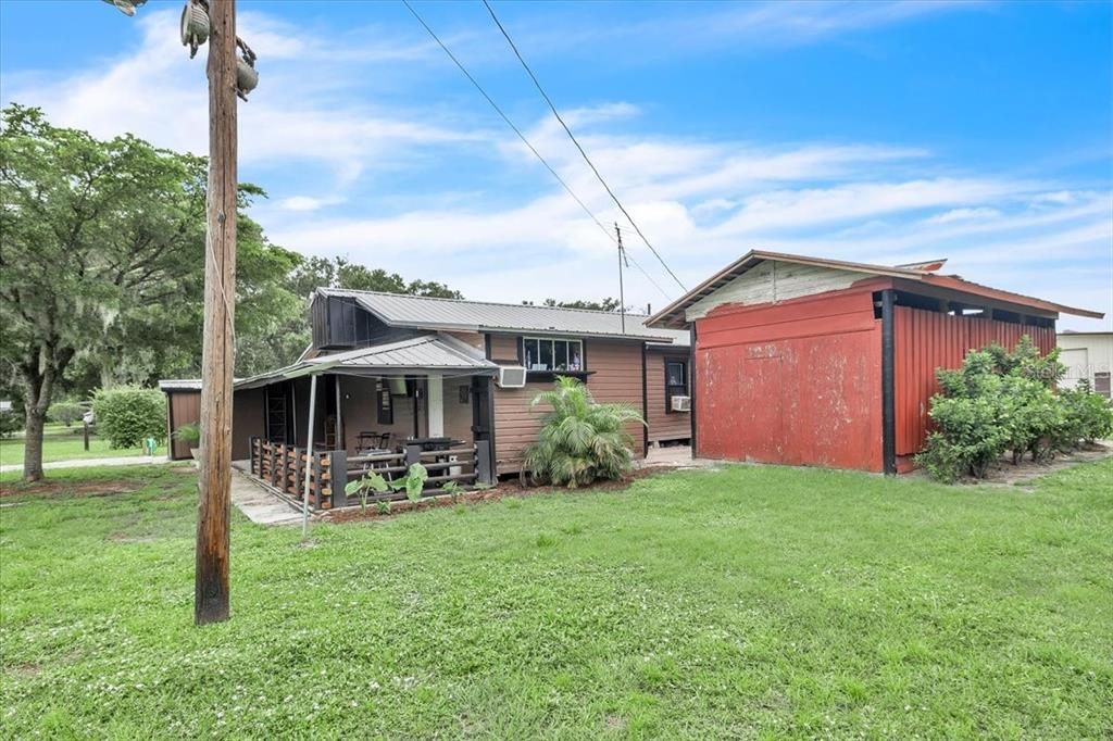 For Sale: $140,000 (2 beds, 1 baths, 1457 Square Feet)