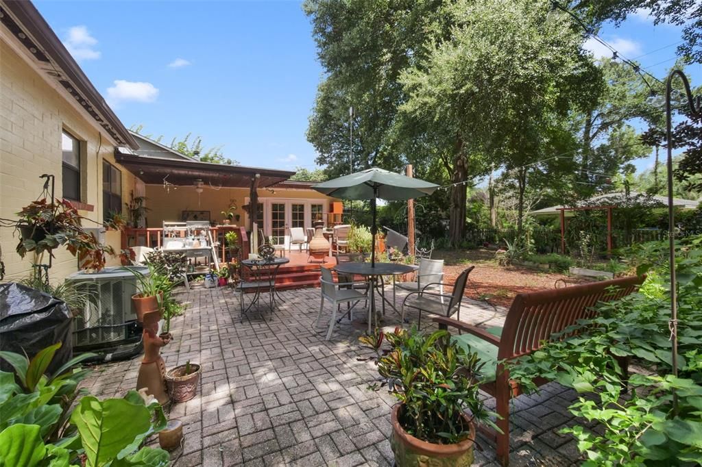 For Sale: $795,000 (4 beds, 2 baths, 2259 Square Feet)