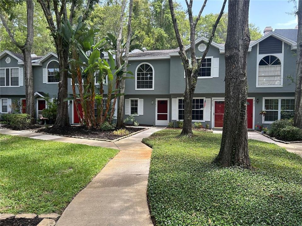 For Rent: $1,650 (2 beds, 2 baths, 1018 Square Feet)