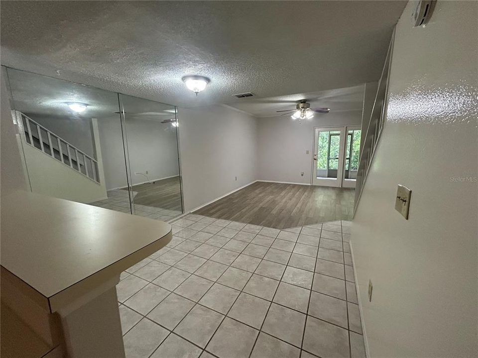 For Rent: $1,650 (2 beds, 2 baths, 1018 Square Feet)