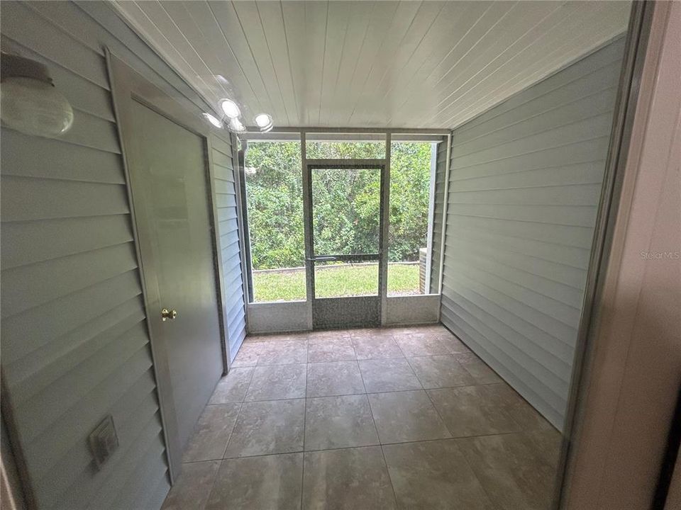 For Rent: $1,650 (2 beds, 2 baths, 1018 Square Feet)