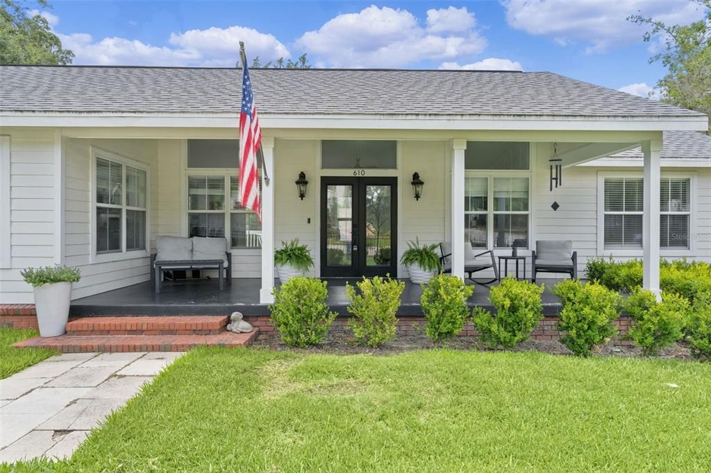 For Sale: $348,800 (3 beds, 2 baths, 1677 Square Feet)