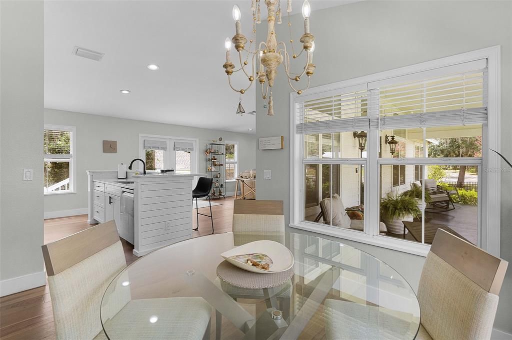For Sale: $348,800 (3 beds, 2 baths, 1677 Square Feet)