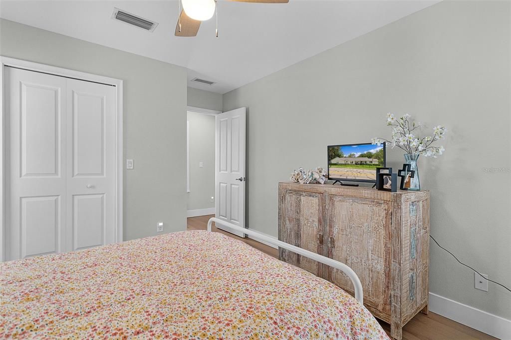 For Sale: $348,800 (3 beds, 2 baths, 1677 Square Feet)
