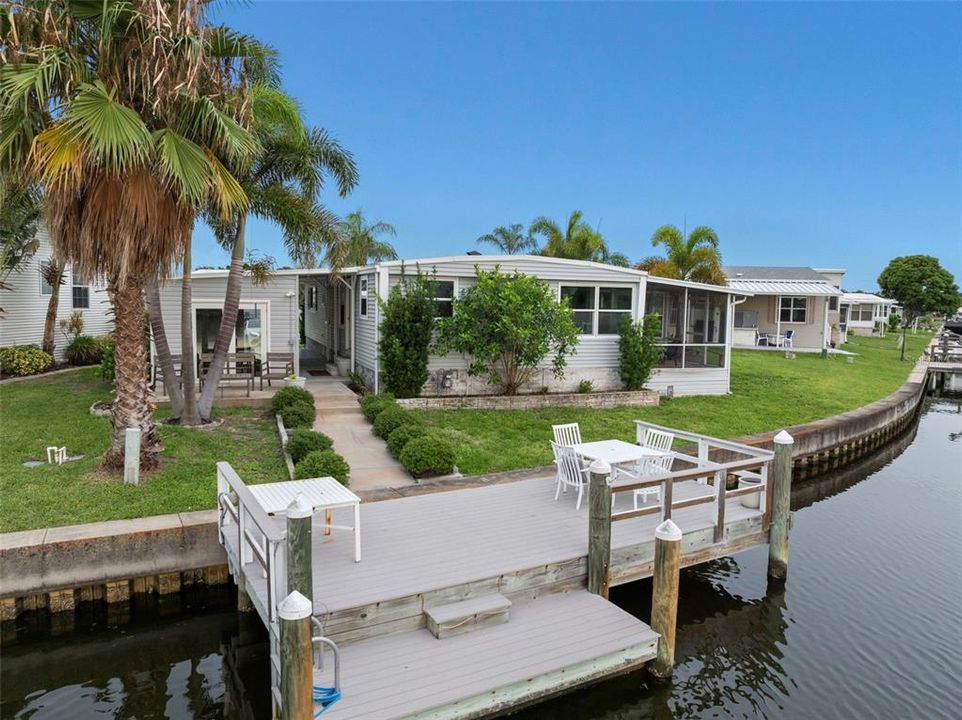 For Sale: $349,999 (2 beds, 2 baths, 1438 Square Feet)