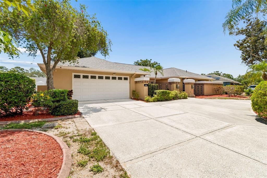 En Venta: $919,000 (4 camas, 3 baños, 2866 Pies cuadrados)