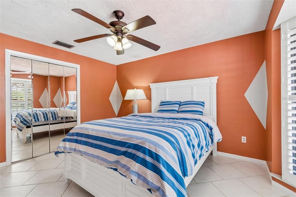 En Venta: $919,000 (4 camas, 3 baños, 2866 Pies cuadrados)