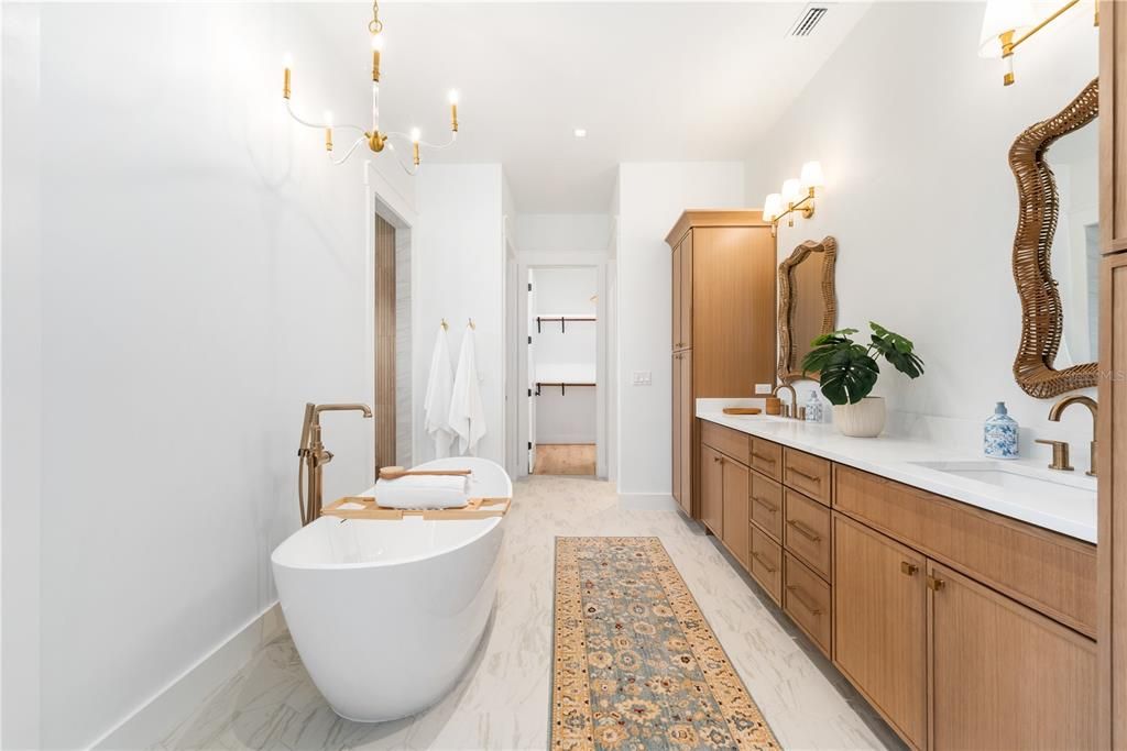 For Rent: $8,500 (4 beds, 3 baths, 3913 Square Feet)