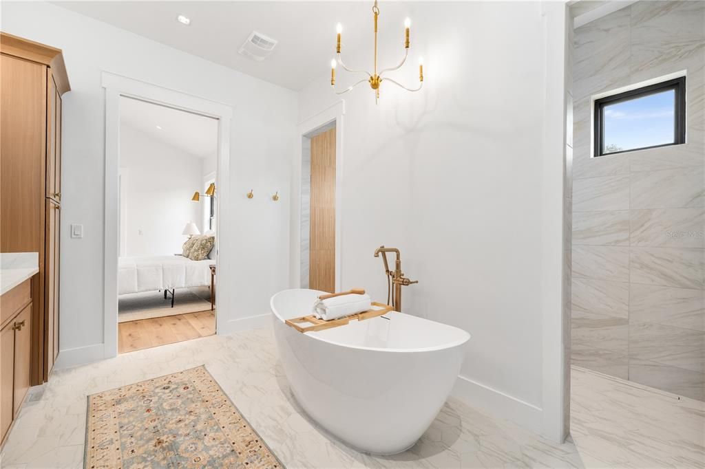 For Rent: $8,500 (4 beds, 3 baths, 3913 Square Feet)