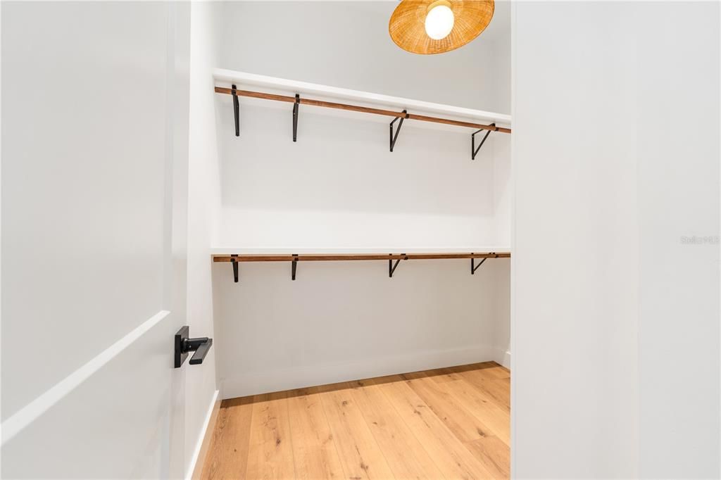 For Rent: $8,500 (4 beds, 3 baths, 3913 Square Feet)