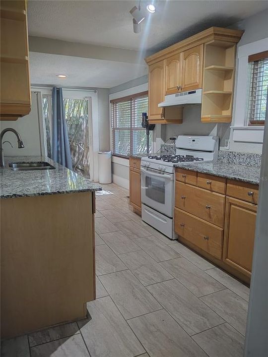 En Renta: $2,400 (2 camas, 1 baños, 946 Pies cuadrados)
