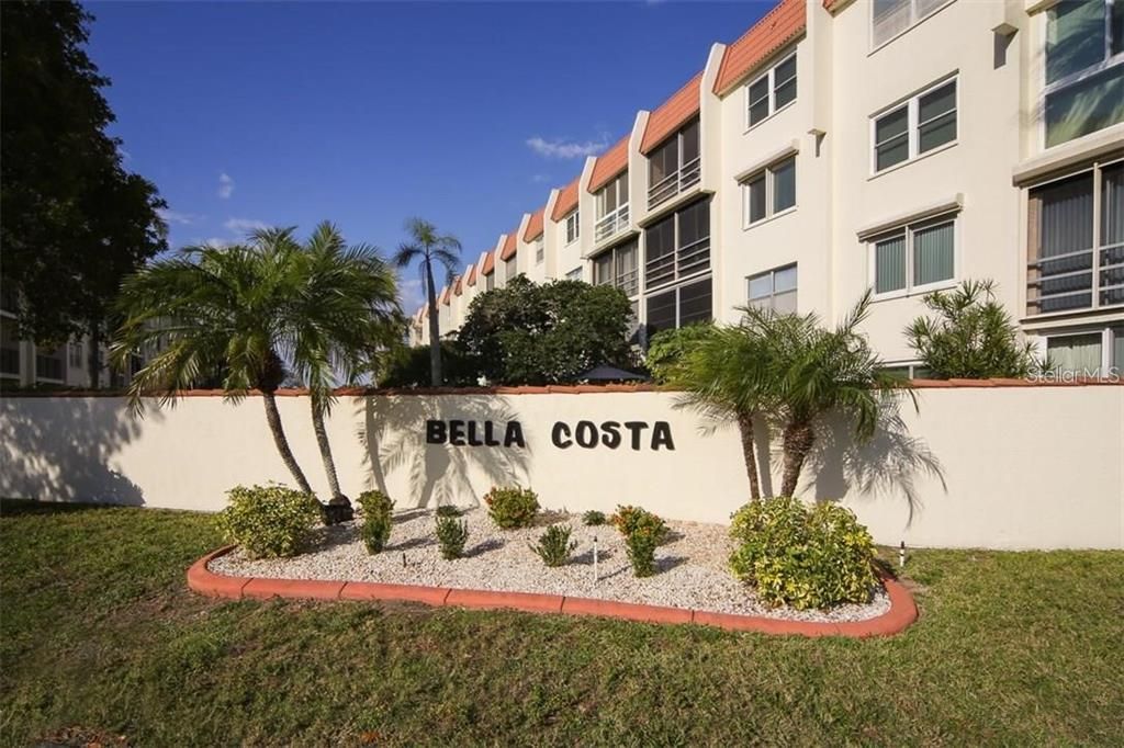 For Rent: $2,550 (2 beds, 2 baths, 1084 Square Feet)