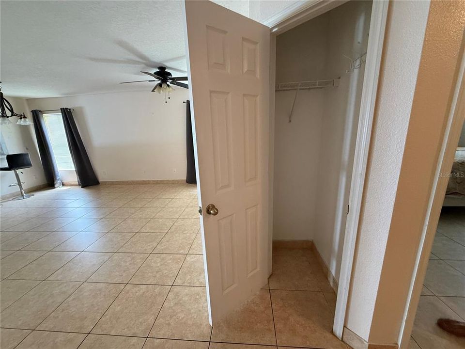 For Rent: $2,300 (3 beds, 2 baths, 1450 Square Feet)