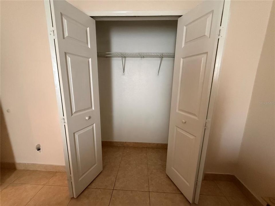 For Rent: $2,300 (3 beds, 2 baths, 1450 Square Feet)