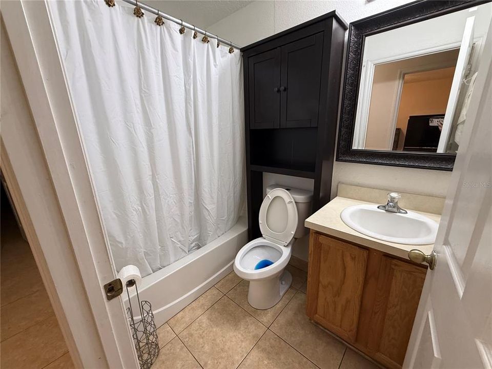 For Rent: $2,300 (3 beds, 2 baths, 1450 Square Feet)