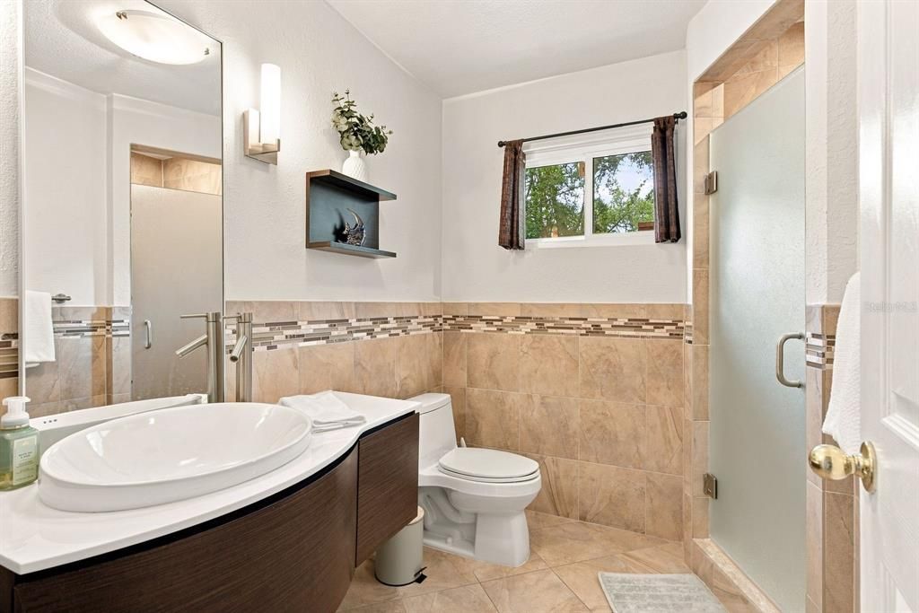 На продажу: $695,000 (3 спален, 3 ванн, 2093 Квадратных фут)