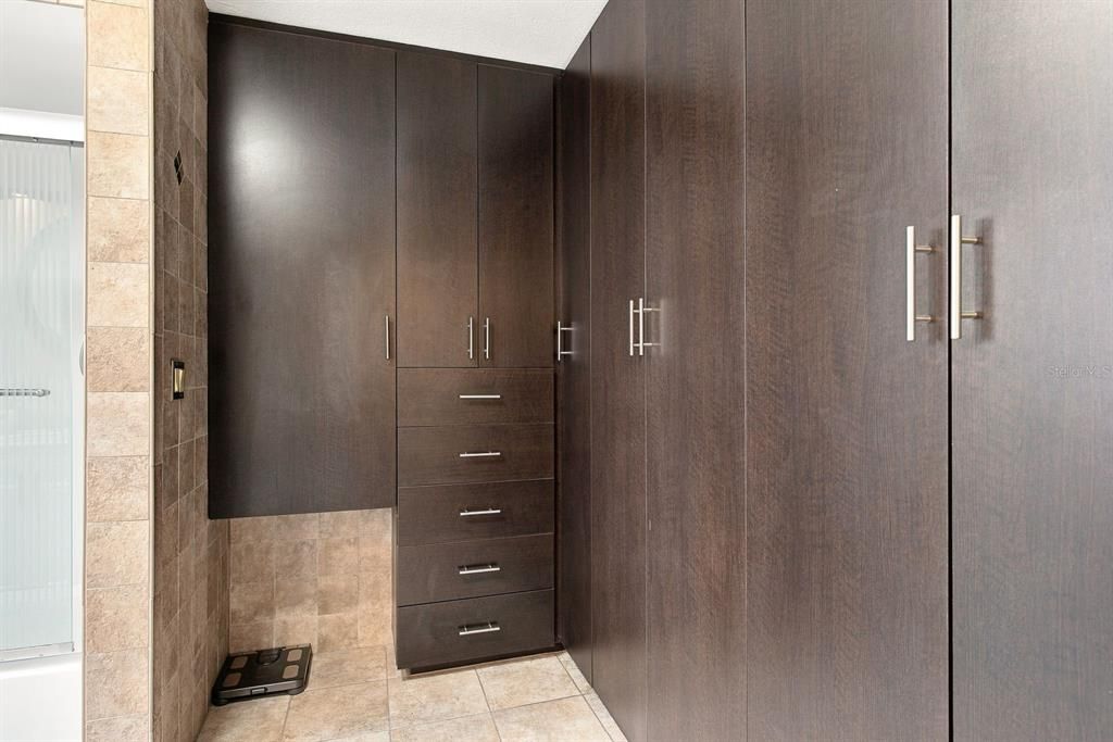 На продажу: $695,000 (3 спален, 3 ванн, 2093 Квадратных фут)