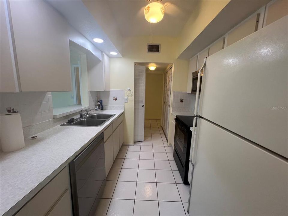 For Rent: $1,550 (2 beds, 2 baths, 1491 Square Feet)