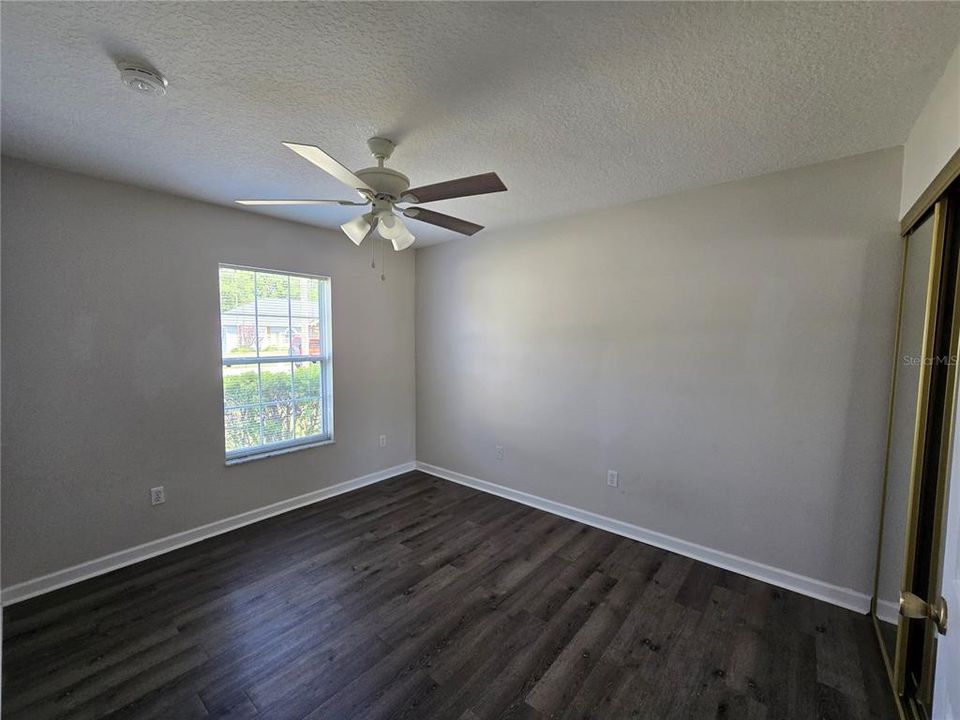 Active With Contract: $225,000 (3 beds, 2 baths, 1172 Square Feet)