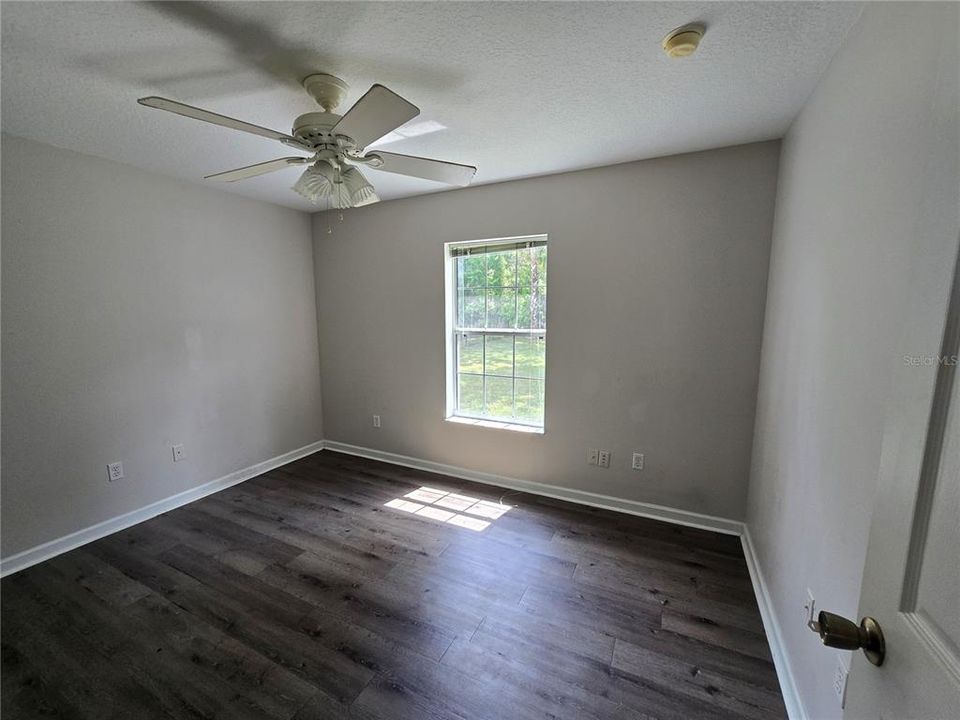 Active With Contract: $225,000 (3 beds, 2 baths, 1172 Square Feet)