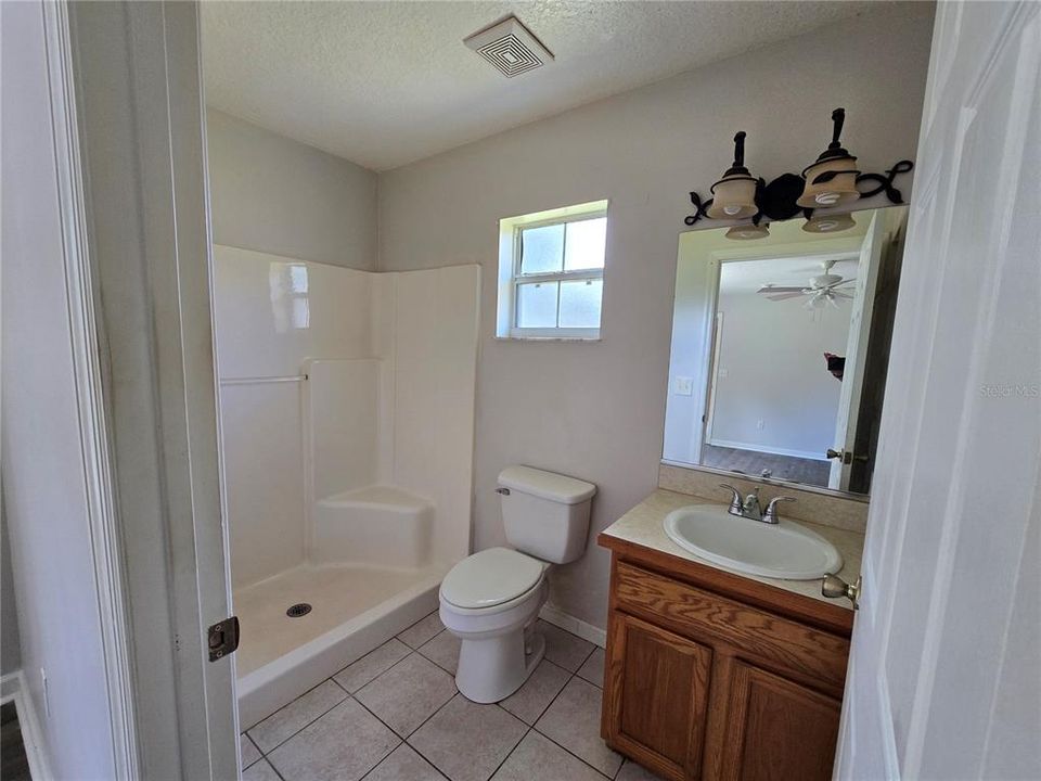 Active With Contract: $225,000 (3 beds, 2 baths, 1172 Square Feet)