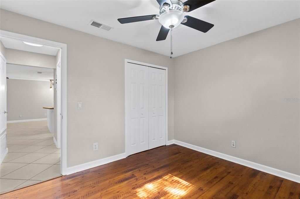For Sale: $349,900 (3 beds, 2 baths, 1185 Square Feet)