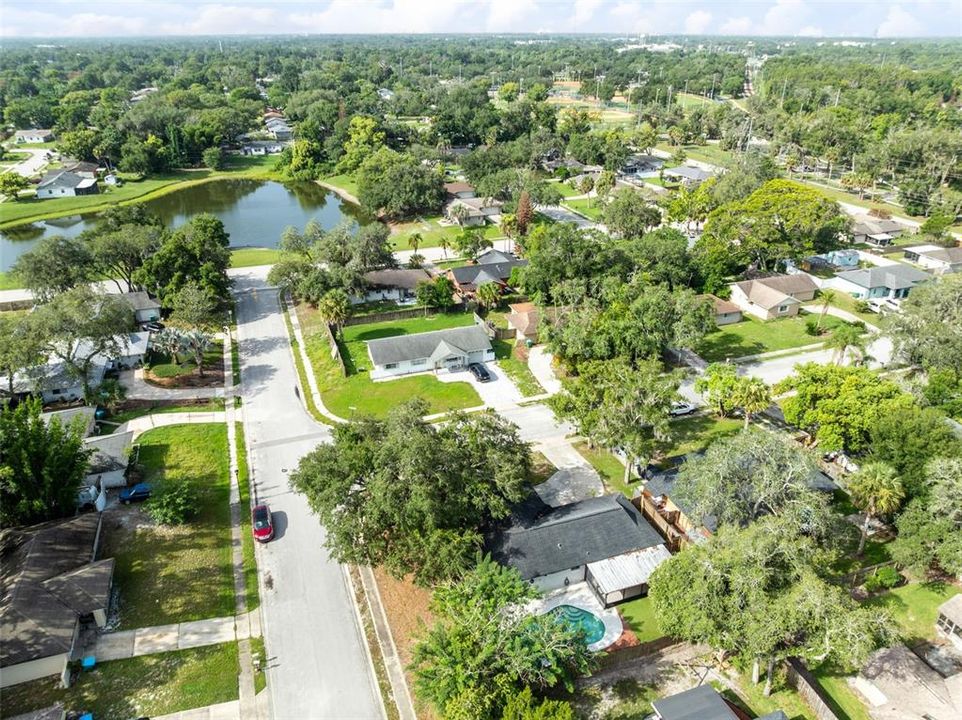 For Sale: $349,900 (3 beds, 2 baths, 1185 Square Feet)