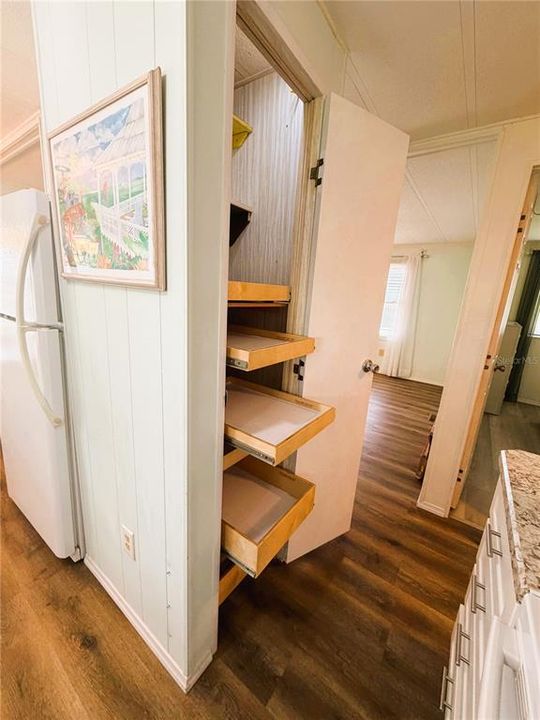 На продажу: $135,000 (2 спален, 2 ванн, 1008 Квадратных фут)