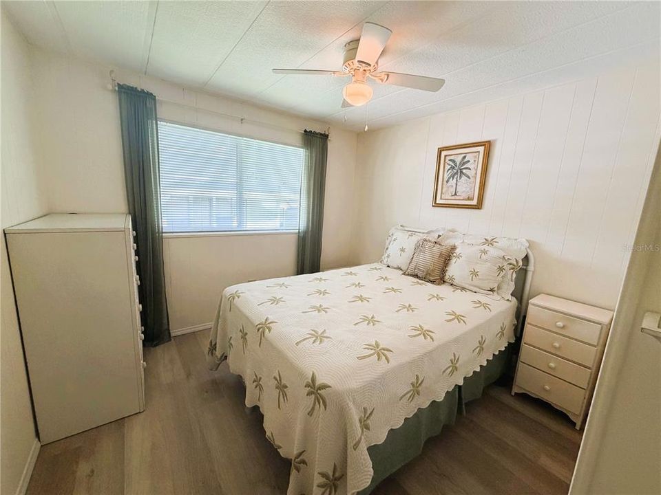 На продажу: $135,000 (2 спален, 2 ванн, 1008 Квадратных фут)