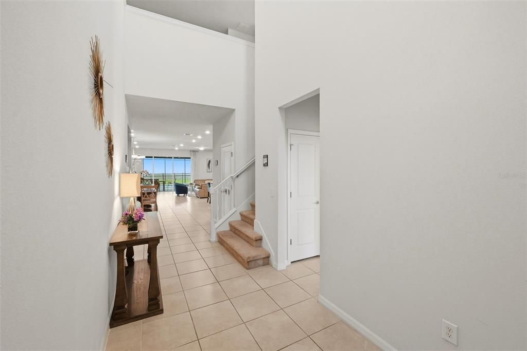 En Venta: $639,000 (8 camas, 6 baños, 4025 Pies cuadrados)