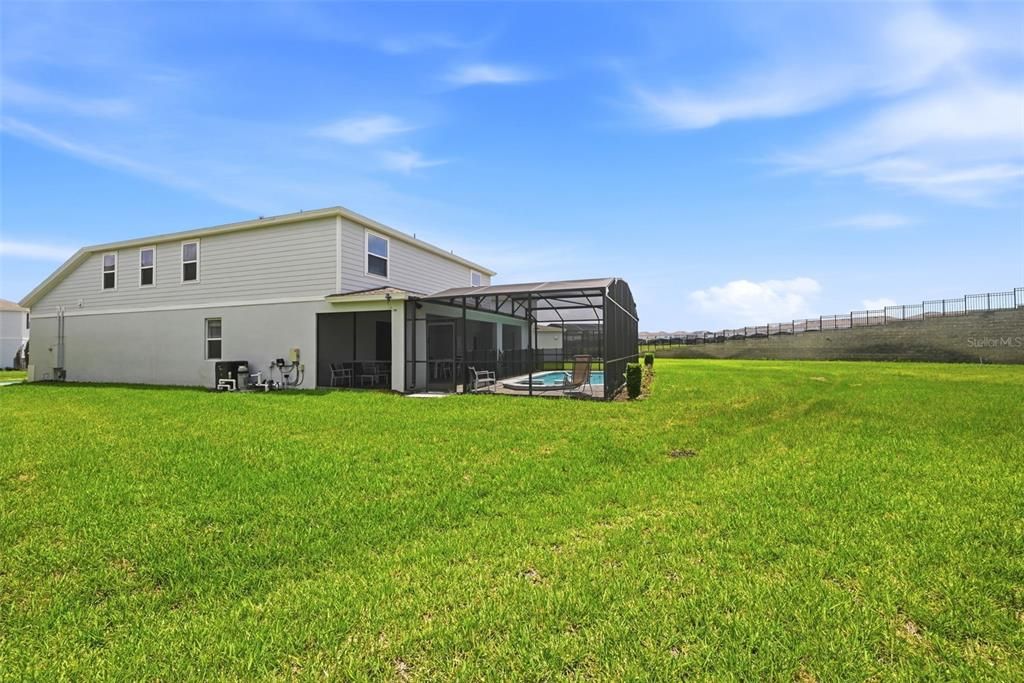 En Venta: $639,000 (8 camas, 6 baños, 4025 Pies cuadrados)