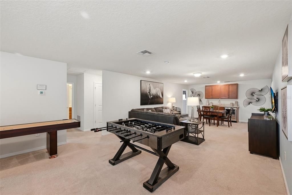 En Venta: $639,000 (8 camas, 6 baños, 4025 Pies cuadrados)