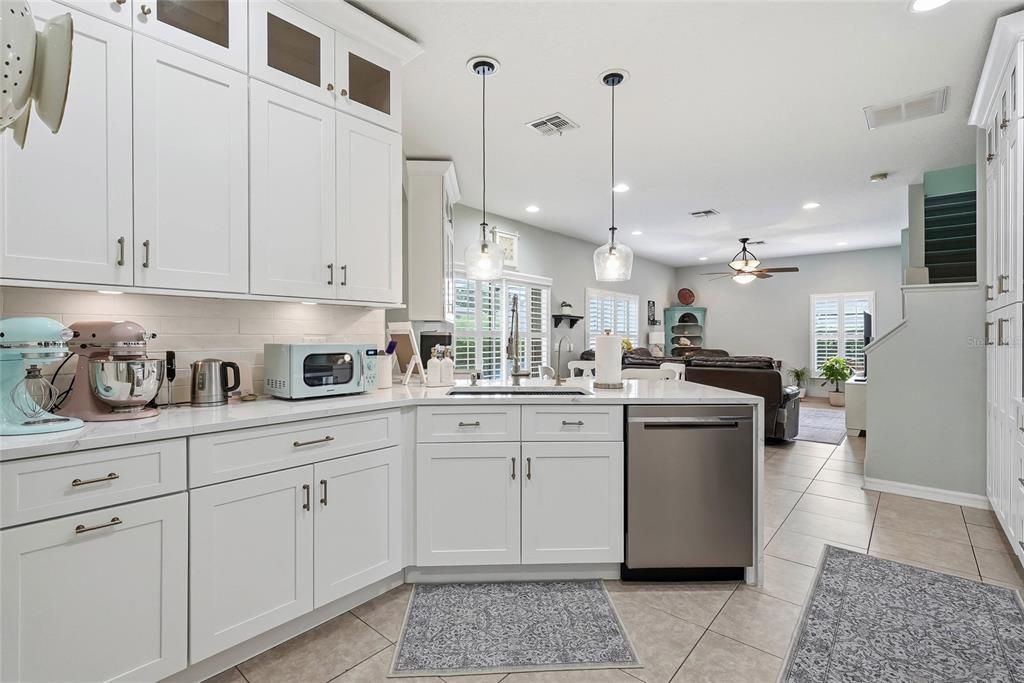 For Sale: $514,900 (4 beds, 3 baths, 2490 Square Feet)