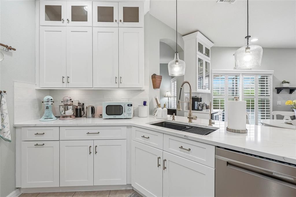 For Sale: $514,900 (4 beds, 3 baths, 2490 Square Feet)