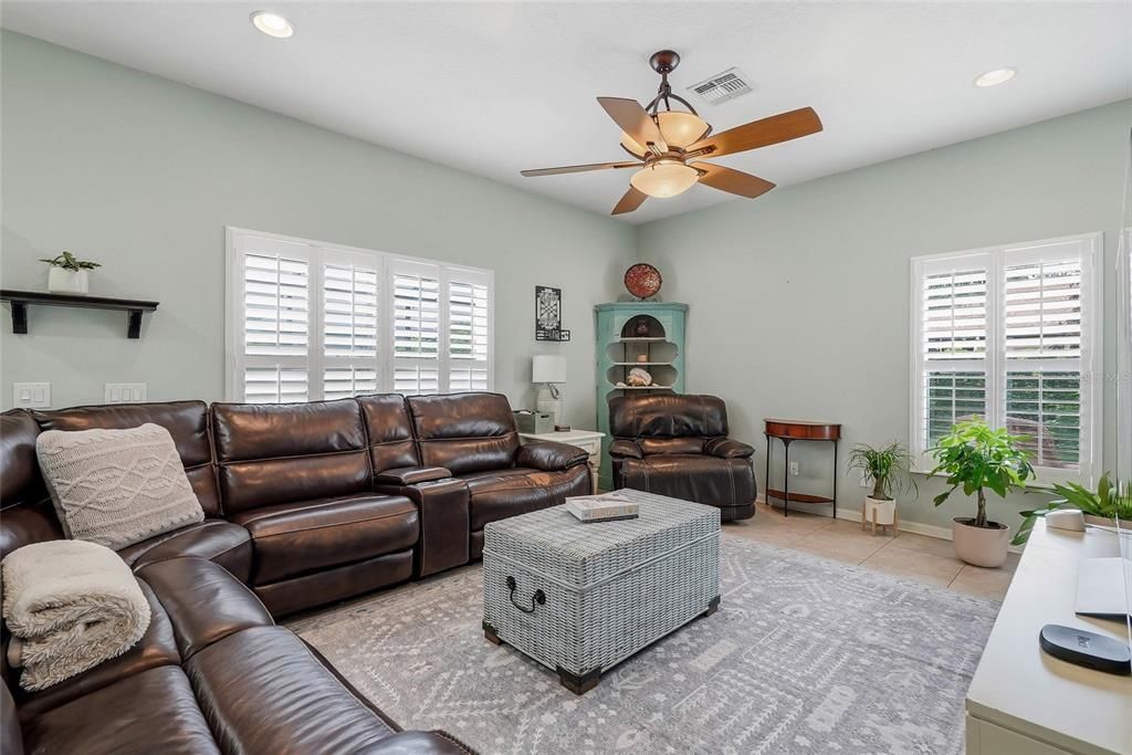 For Sale: $514,900 (4 beds, 3 baths, 2490 Square Feet)