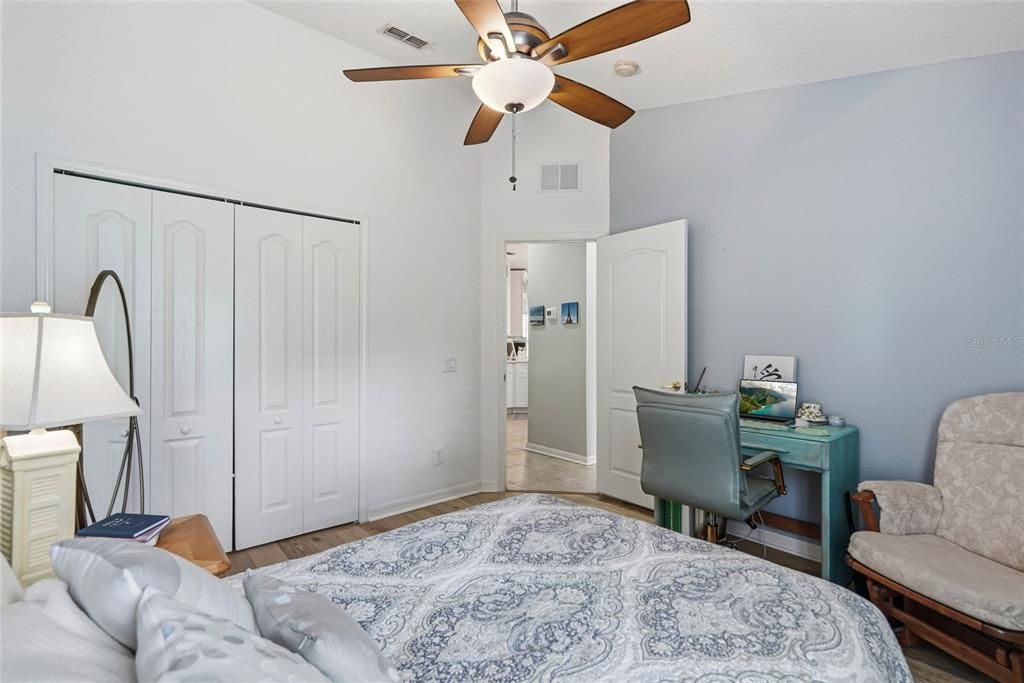 For Sale: $514,900 (4 beds, 3 baths, 2490 Square Feet)